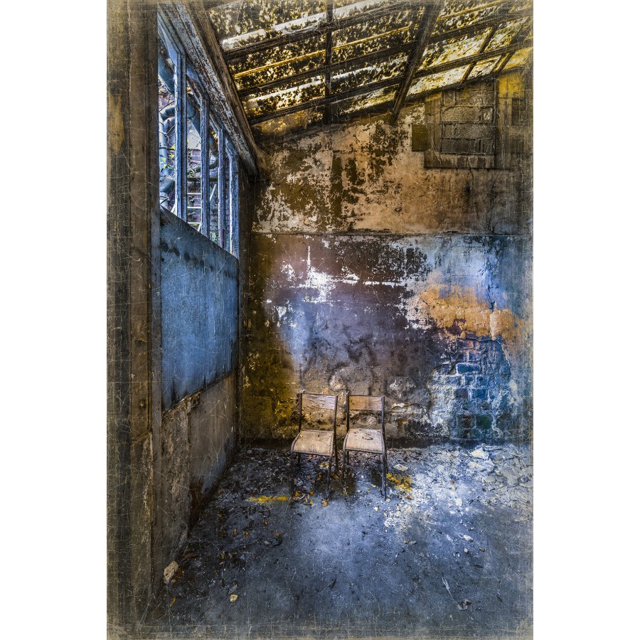URBEX TWO CHAIRS (90x130cm) URBEX TWO CHAIRS (90x130cm)